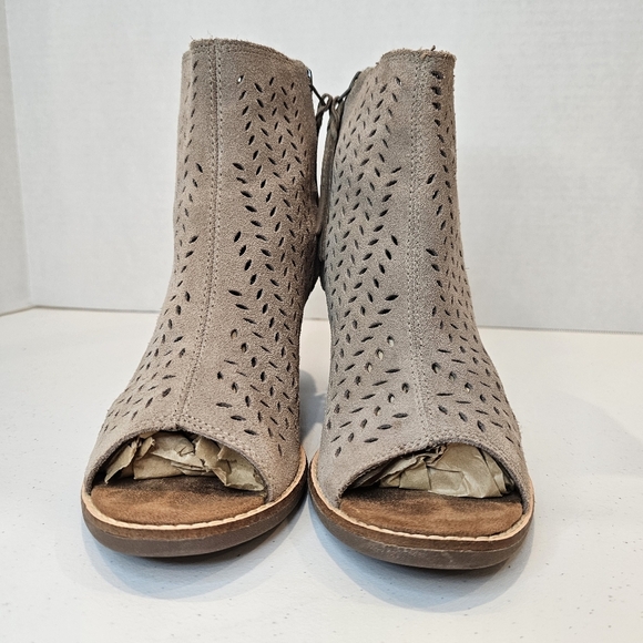 Toms Peep Toe Ankle Boots Women's Size 8 Taupe - Picture 7 of 14